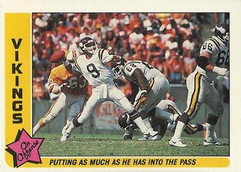 1985 Fleer Team Action #46 Putting as Much as He Has into the Pass Front
