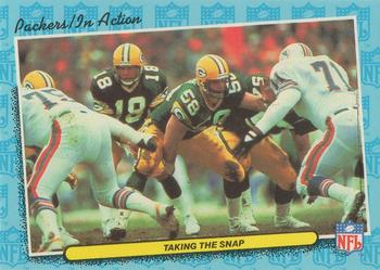 1986 Fleer Team Action #27 Taking the Snap Front