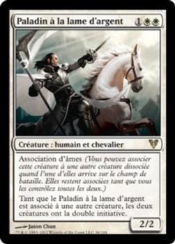 2012 Magic the Gathering Avacyn Restored French #36 Paladin à la lame d'argent Front