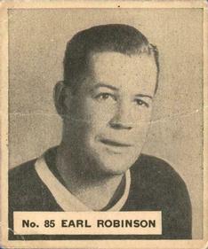 1937-38 World Wide Gum (V356) #85 Earl Robinson Front