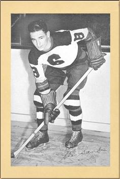 1934-43 Bee Hive Hockey Photos (Group 1) #NNO Charlie Sands Front