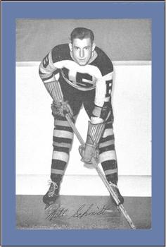 1934-43 Bee Hive Hockey Photos (Group 1) #NNO Milt Schmidt Front