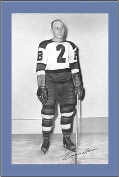 1934-43 Bee Hive Hockey Photos (Group 1) #NNO Eddie Shore Front