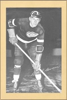 1934-43 Bee Hive Hockey Photos (Group 1) #NNO Ralph B. Bowman Front