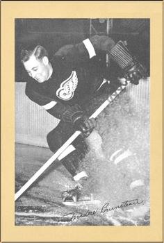 1934-43 Bee Hive Hockey Photos (Group 1) #NNO Modere Bruneteau Front