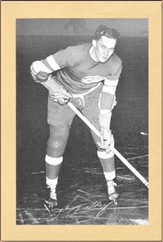 1934-43 Bee Hive Hockey Photos (Group 1) #NNO Johnny Sherf Front