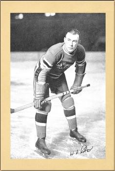 1934-43 Bee Hive Hockey Photos (Group 1) #NNO Bill Cook Front