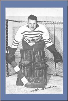 1934-43 Bee Hive Hockey Photos (Group 1) #NNO Walter Broda Front