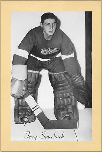 1944-64 Bee Hive Hockey Photos (Group 2) #NNO Terry Sawchuk Front