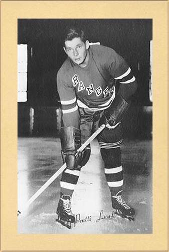 1944-64 Bee Hive Hockey Photos (Group 2) #NNO Pentti Lund Front