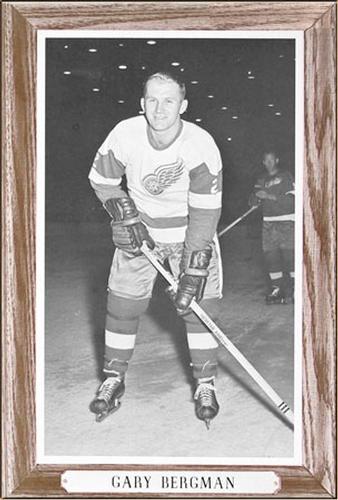 1964-67 Bee Hive Hockey Photos (Group 3) #NNO Gary Bergman Front