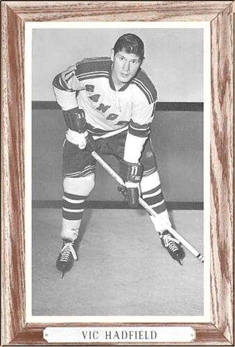 1964-67 Bee Hive Hockey Photos (Group 3) #NNO Vic Hadfield Front
