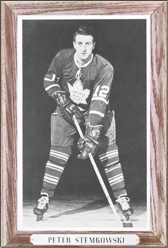 1964-67 Bee Hive Hockey Photos (Group 3) #NNO Peter Stemkowski Front