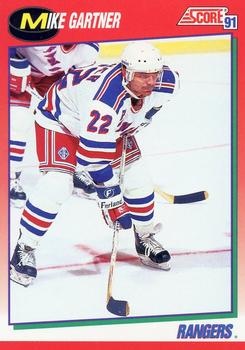 1991-92 Score Canadian English #135 Mike Gartner Front