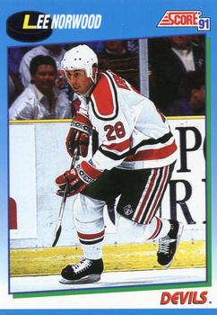 1991-92 Score Canadian English #528 Lee Norwood Front