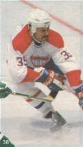 1987-88 Vachon Montreal Canadiens Stickers #38 Mike McPhee Front