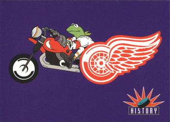 1994 Cardz Muppets Take the Ice #59 Detroit Red Wings Logo Front