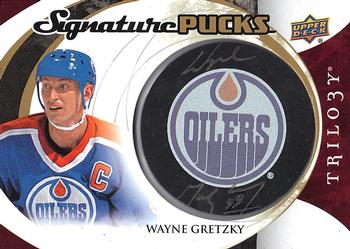 2015-16 Upper Deck Trilogy - Signature Pucks Primary Logo #SP-WG Wayne Gretzky Front