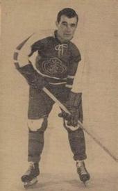 1952-53 St. Lawrence Sales (QSHL) #6 Fred Burchell Front