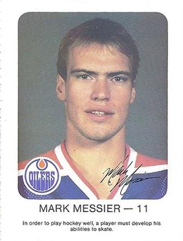 1981-82 Red Rooster Edmonton Oilers #NNO Mark Messier Front