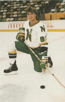 1983-84 Minnesota North Stars Postcards #NNO Brian Lawton Front