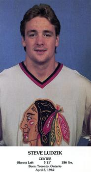 1985-86 Chicago Blackhawks Postcards #NNO Steve Ludzik Front