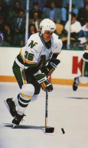 1987-88 Minnesota North Stars Postcards #NNO Chris Pryor Front