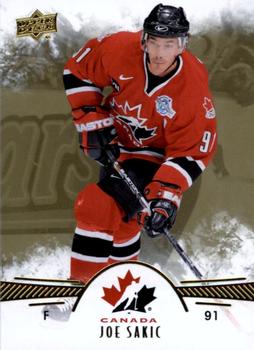 2016 Upper Deck Team Canada Juniors - Gold #97 Joe Sakic Front
