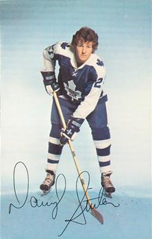 1974-75 Toronto Maple Leafs Postcards #NNO Darryl Sittler Front
