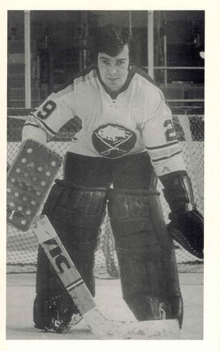 1974-75 Buffalo Sabres Postcards #NNO Gary Bromley Front