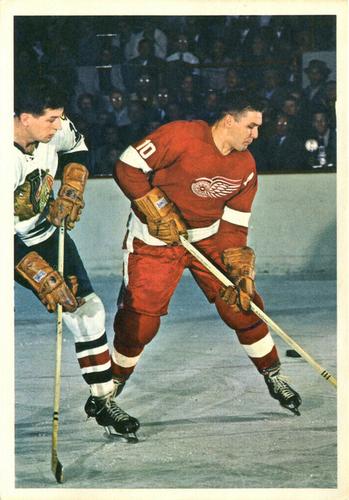 1963-64 Toronto Star Hockey Stars In Action #NNO Alex Delvecchio Front
