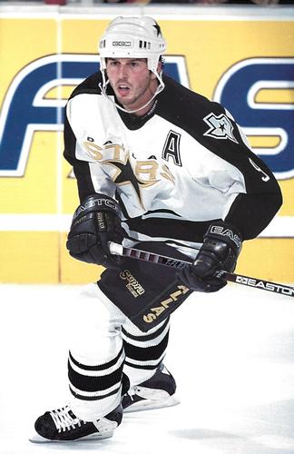 1996-97 Southwest Airlines Dallas Stars Postcards #NNO Mike Modano Front