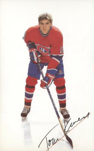 1985-86 Montreal Canadiens Postcards #NNO Tom Kurvers Front