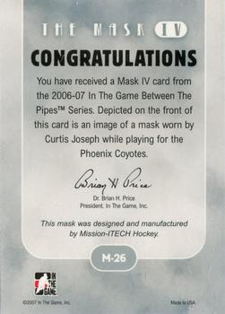 2015-16 In The Game Final Vault - 2006-07 In The Game Between The Pipes - The Mask IV Onyx (Gold Vault Stamp) #M-26 Curtis Joseph Back