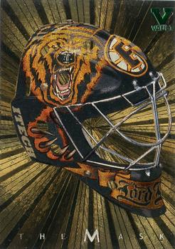 2015-16 In The Game Final Vault - 2001-02 Between The Pipes -The Mask Gold  (Green Vault Stamp) #NNO Byron Dafoe Front