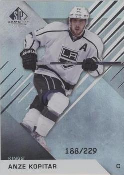 2016-17 SP Game Used - Rainbow Player Age #8 Anze Kopitar Front