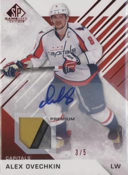 2016-17 SP Game Used - Red Autograph Material Spectrum Premium #25 Alexander Ovechkin Front
