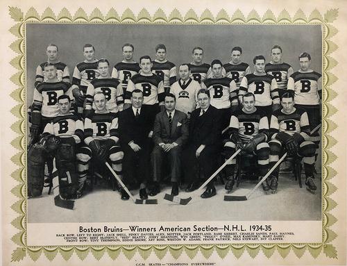 1934-35 CCM Photos (Green Border) #NNO Boston Bruins Front