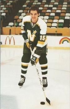 1981-82 Minnesota North Stars Postcards #22 Bobby Smith Front