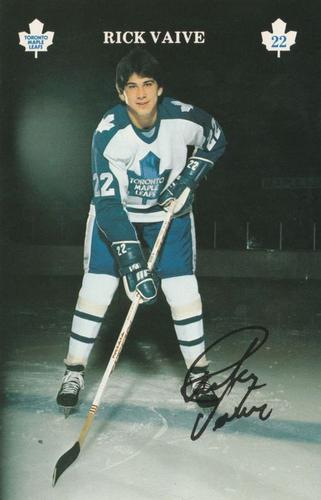1981-82 Toronto Maple Leafs Postcards #NNO Rick Vaive Front