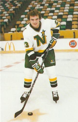 1982-83 Minnesota North Stars Postcards #NNO Brian Bellows Front