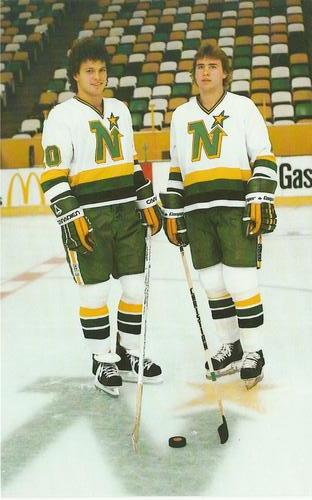 1982-83 Minnesota North Stars Postcards #NNO Dino Ciccarelli / Neal Broten Front