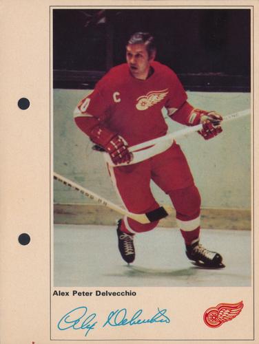 1971-72 Toronto Sun NHL Action Players #NNO Alex Peter Delvecchio Front