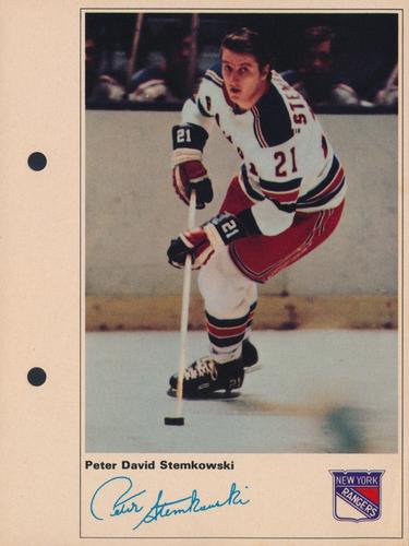1971-72 Toronto Sun NHL Action Players #NNO Peter David Stemkowski Front