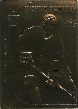 1999 Upper Deck Authenticated Wayne Gretzky 22KT Gold #NNO Wayne Gretzky Front