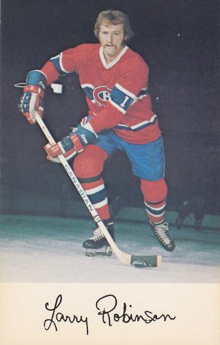 1977-78 Montreal Canadiens Postcards #NNO Larry Robinson Front
