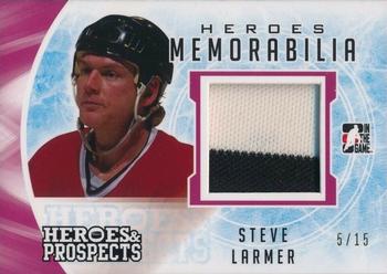 2016-17 Leaf In The Game Heroes and Prospects  - Hero Memorabilia - Red #HM-43 Steve Larmer Front