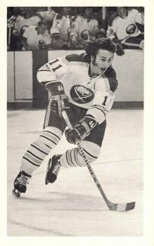 1972-73 Buffalo Sabres Postcards #NNO Gilbert Perreault Front