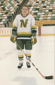 1985-86 Minnesota North Stars Postcards #NNO Curt Giles Front