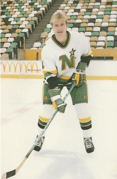 1985-86 Minnesota North Stars Postcards #NNO Willi Plett Front